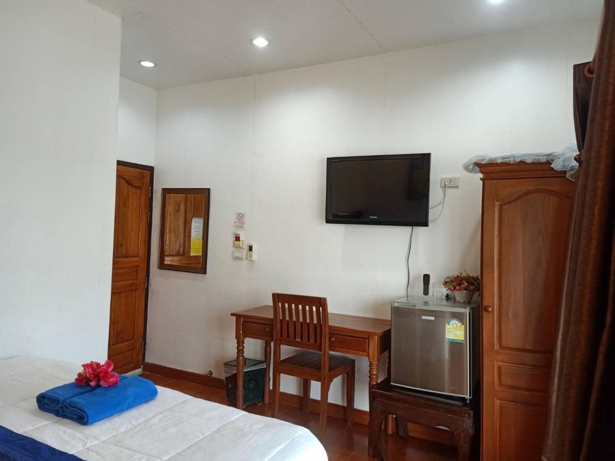 Tara Raft Hotel Kanchanaburi Bagian luar foto