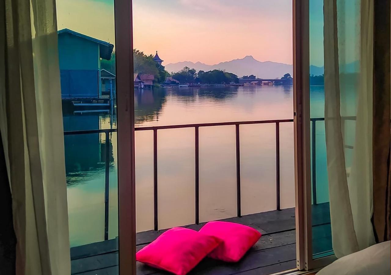 Tara Raft Hotel Kanchanaburi Bagian luar foto