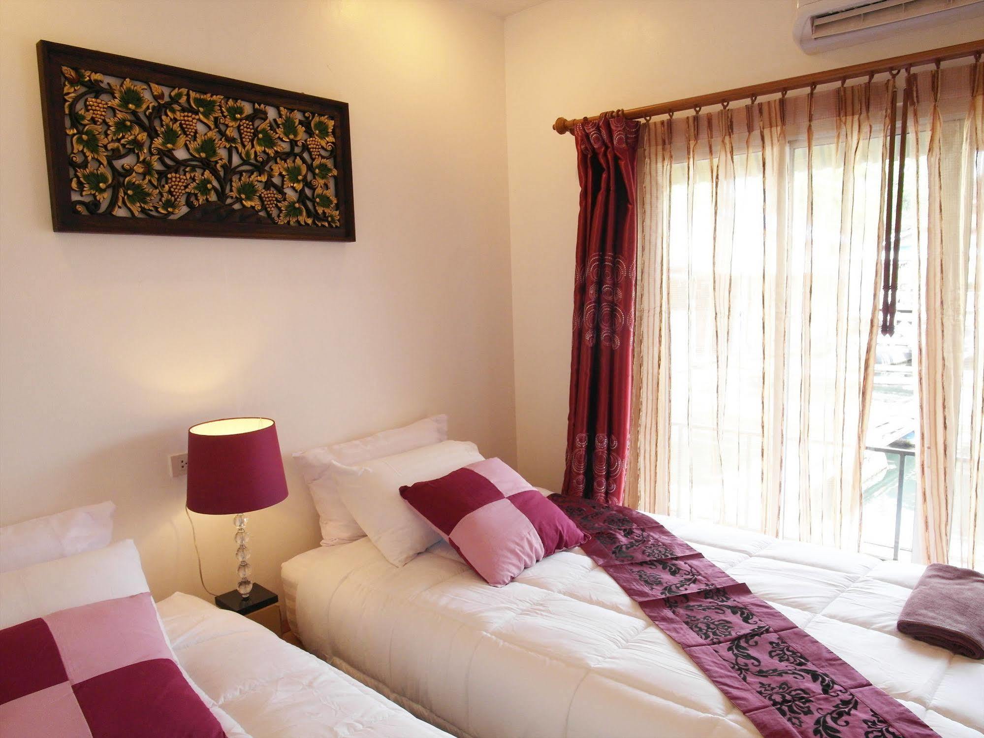 Tara Raft Hotel Kanchanaburi Bagian luar foto