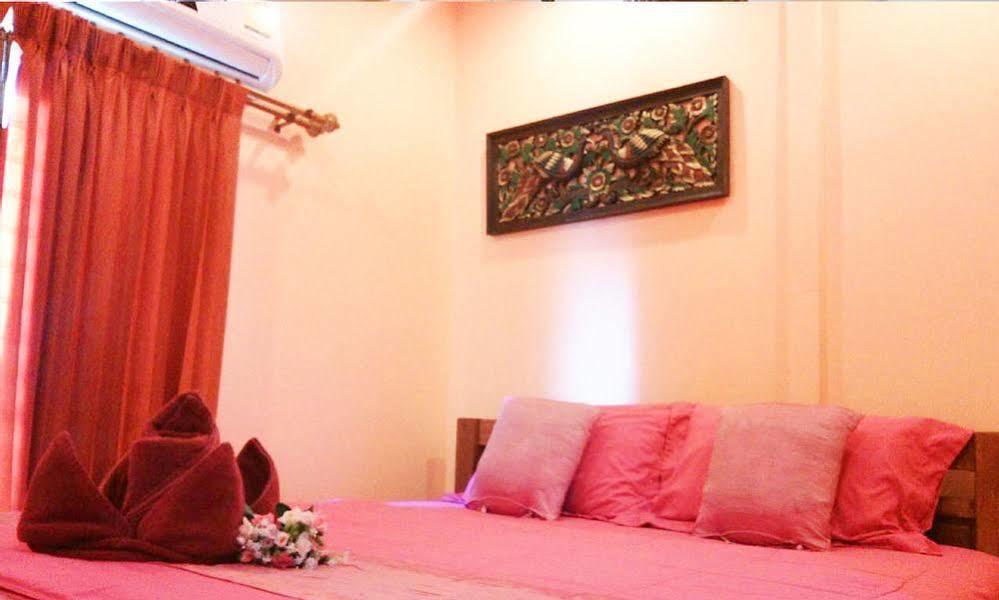Tara Raft Hotel Kanchanaburi Bagian luar foto