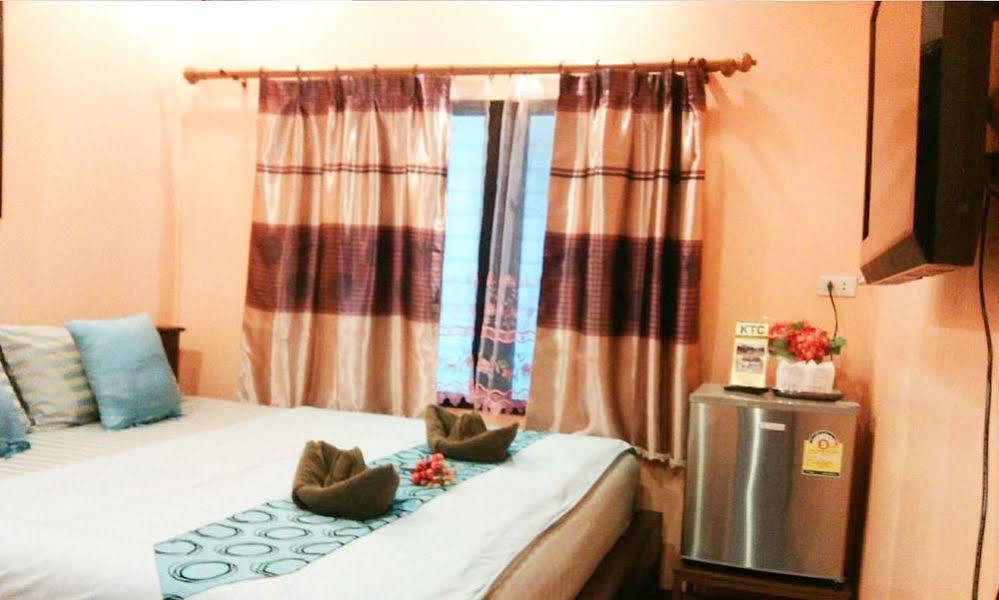 Tara Raft Hotel Kanchanaburi Bagian luar foto
